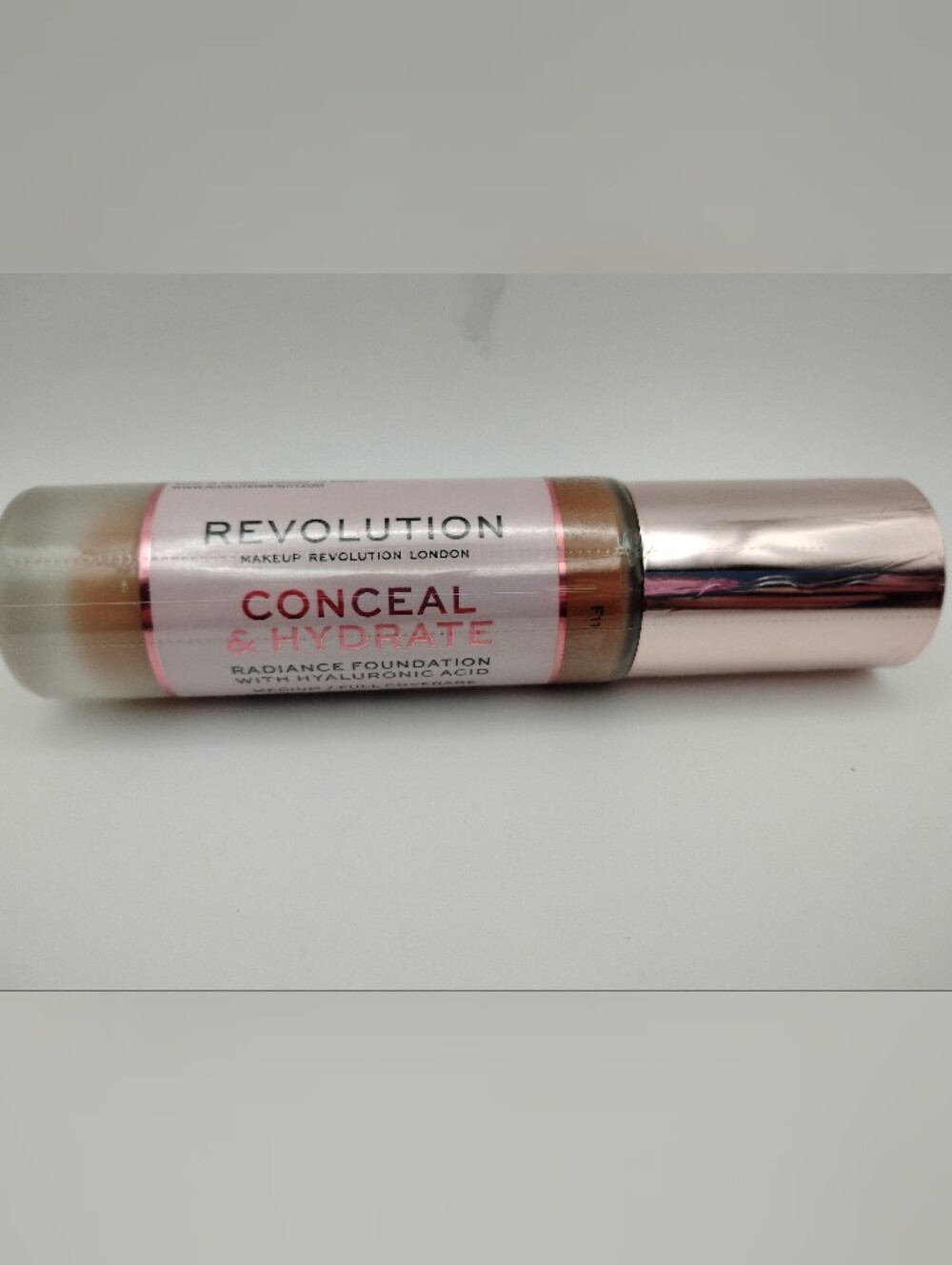 Makeup Revolution Conceal & Hydrate Radiance Foundation - Medium/Full Coverage